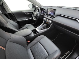 harmaa Toyota RAV4 2022 kuva 3.