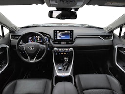 harmaa Toyota RAV4 2022 kuva 5.