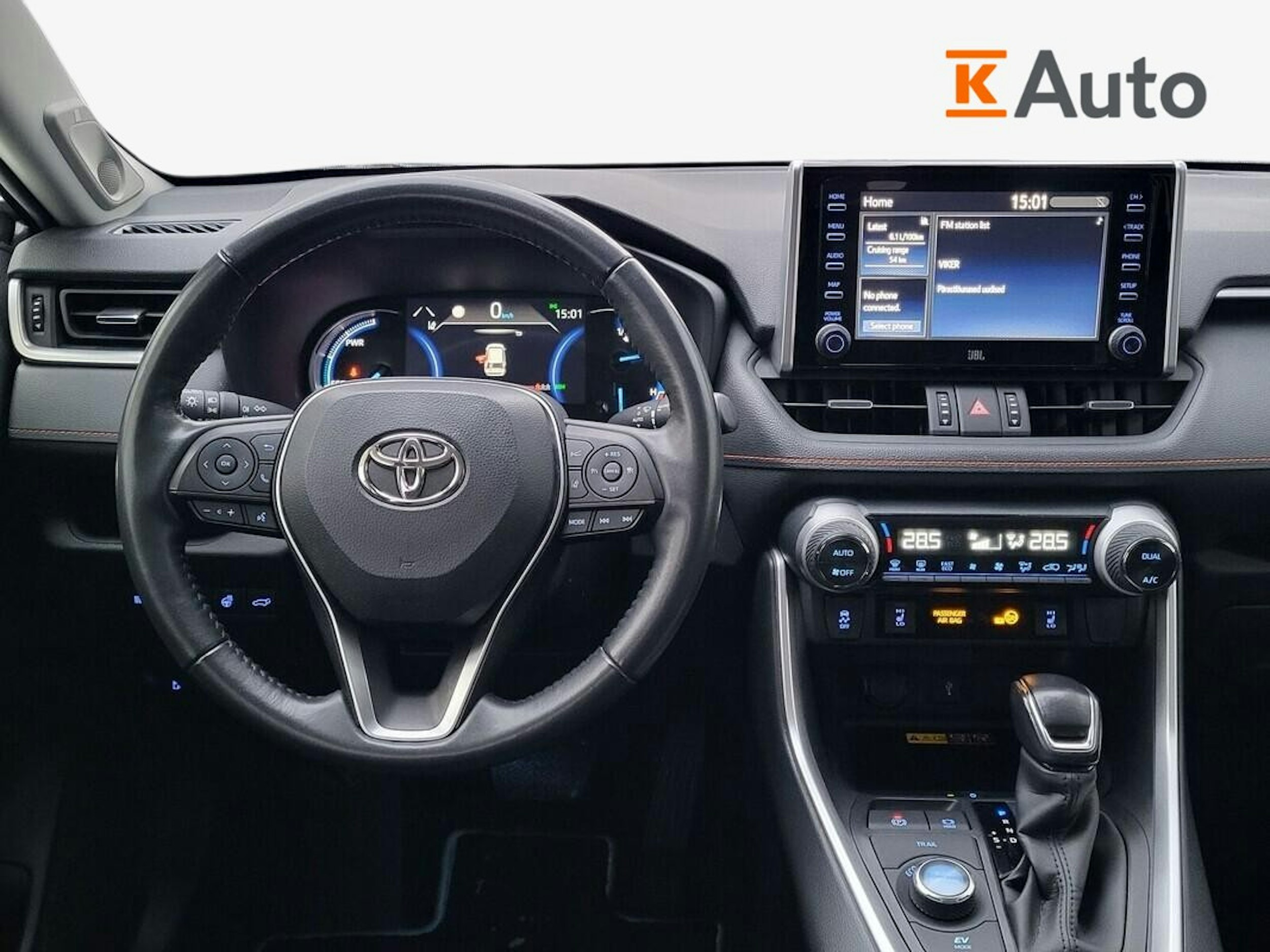 harmaa Toyota RAV4 2022 kuva 6.