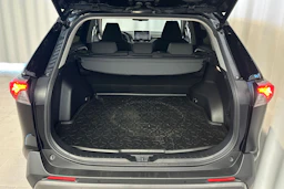 Toyota RAV4 2022 kuva 13.