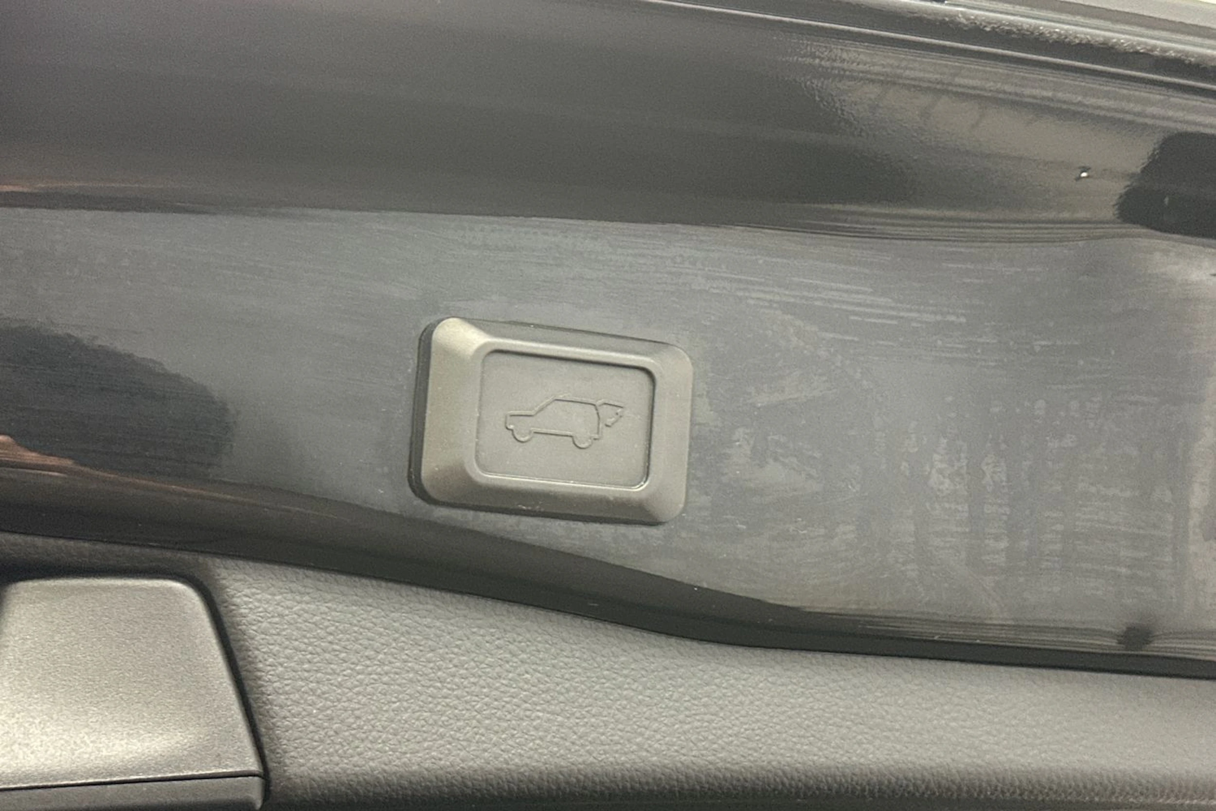 Toyota RAV4 2022 kuva 14.