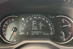 Toyota RAV4 2022 kuva 19.