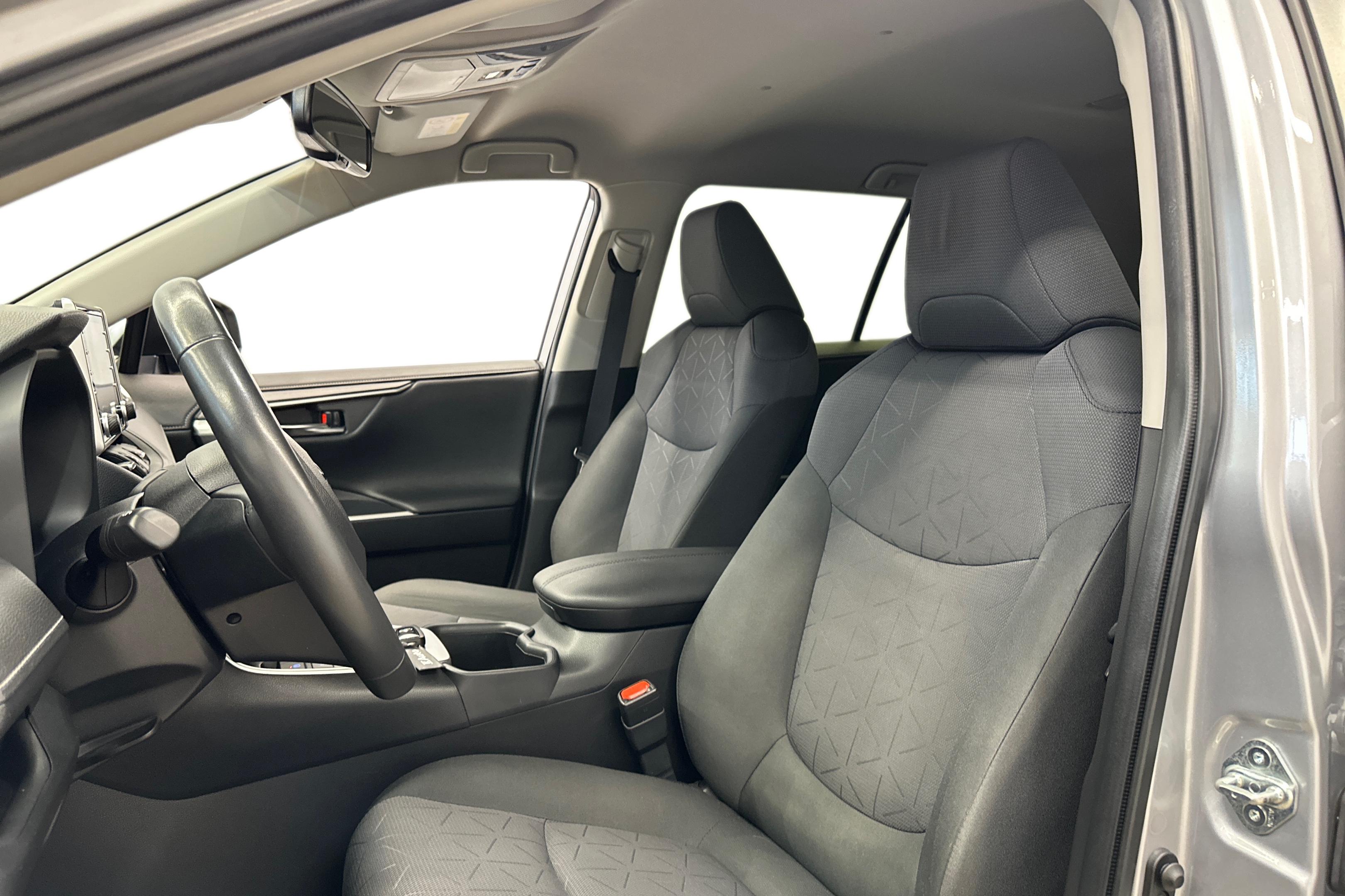 Toyota RAV4 2022, kuva 6/22