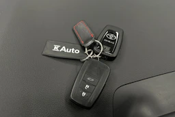 hopea Toyota RAV4 2022 kuva 32.