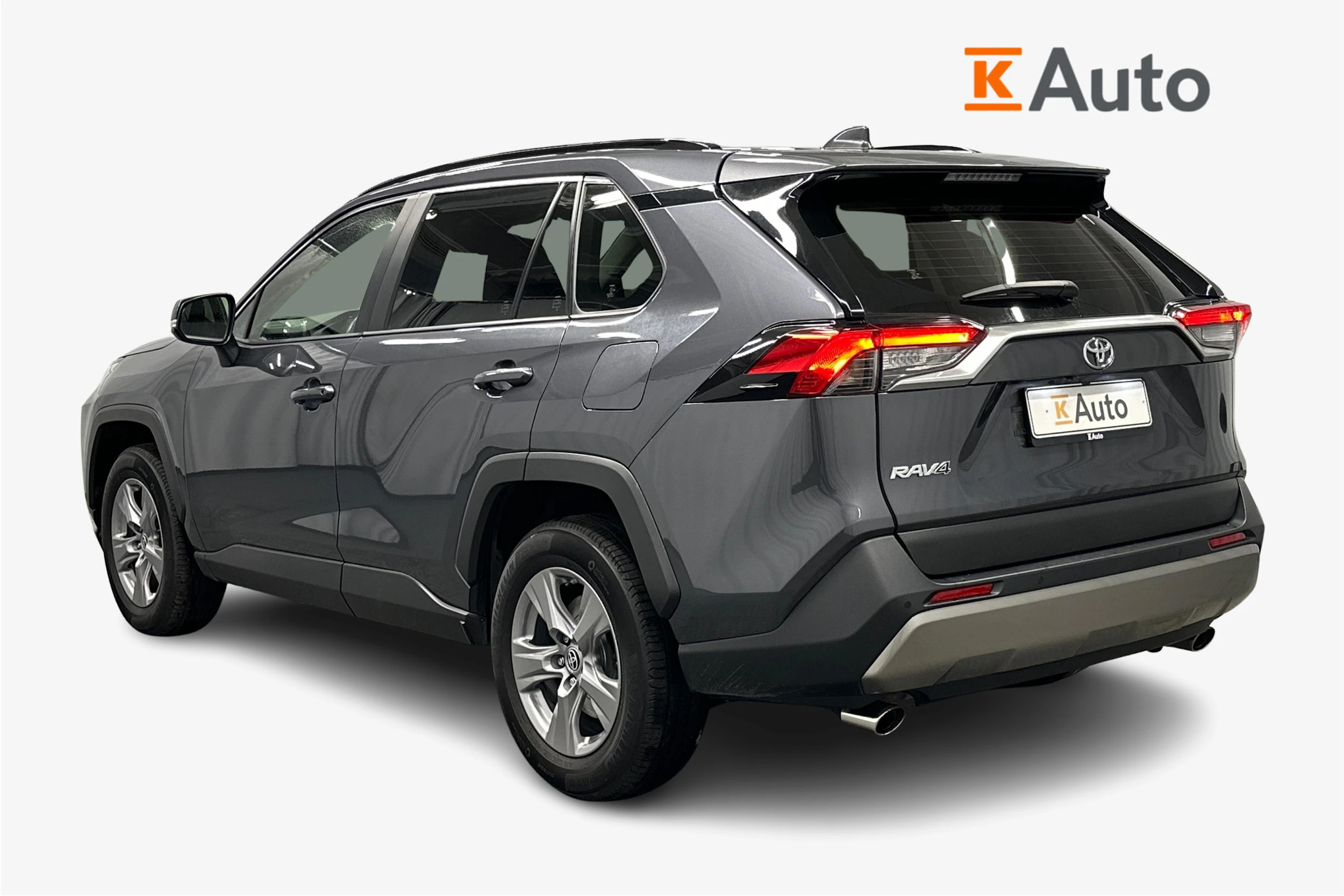 harmaa Toyota RAV4 2022 kuva 3.