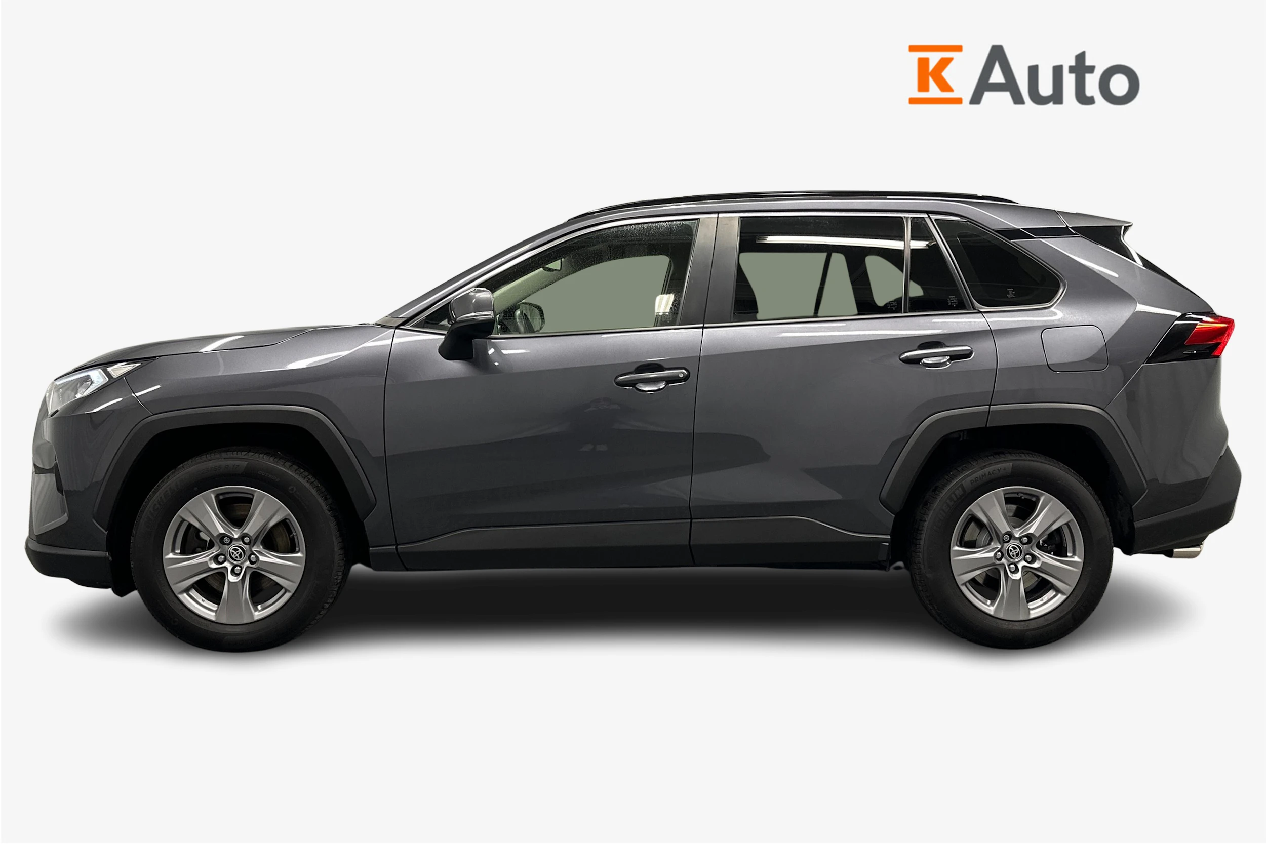 harmaa Toyota RAV4 2022 kuva 7.