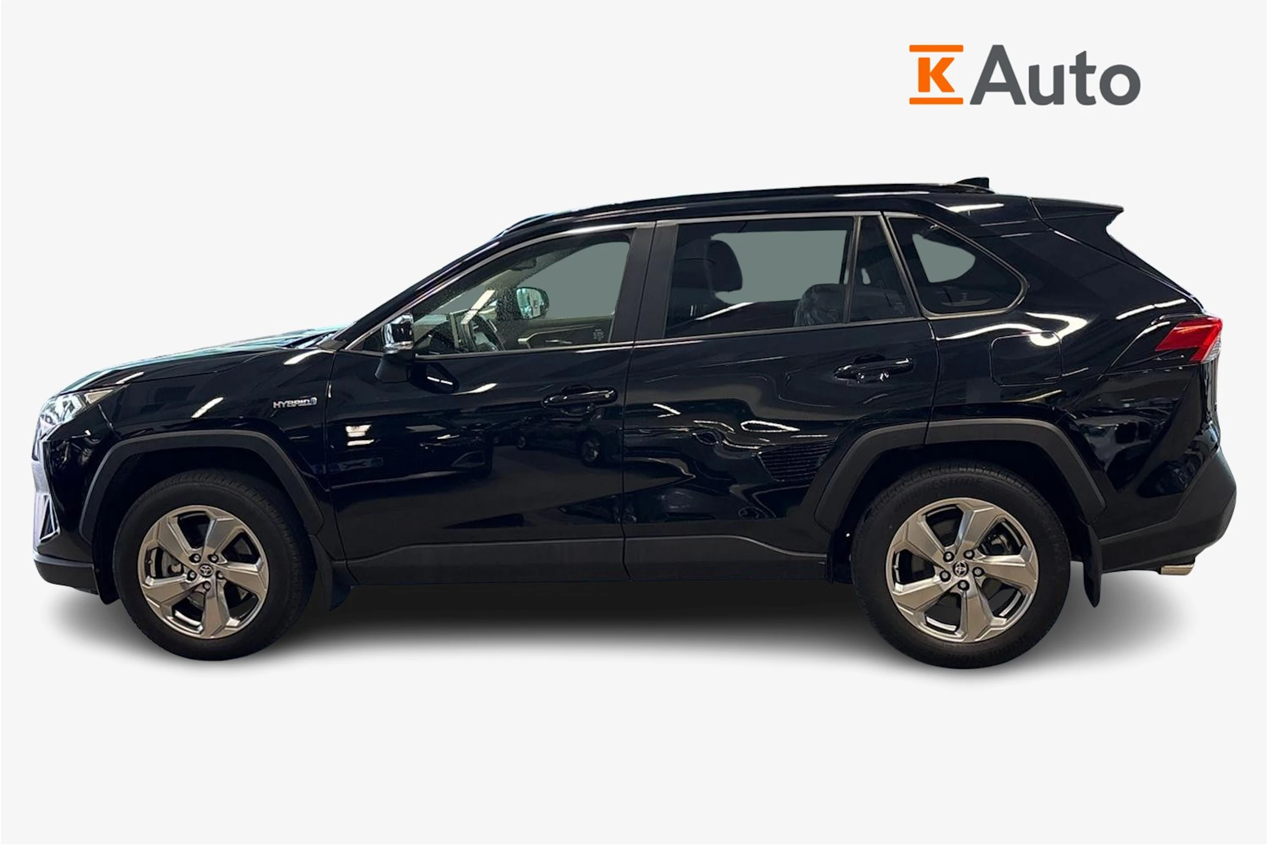 musta Toyota RAV4 2022 kuva 5.