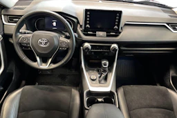 musta Toyota RAV4 2022 kuva 7.