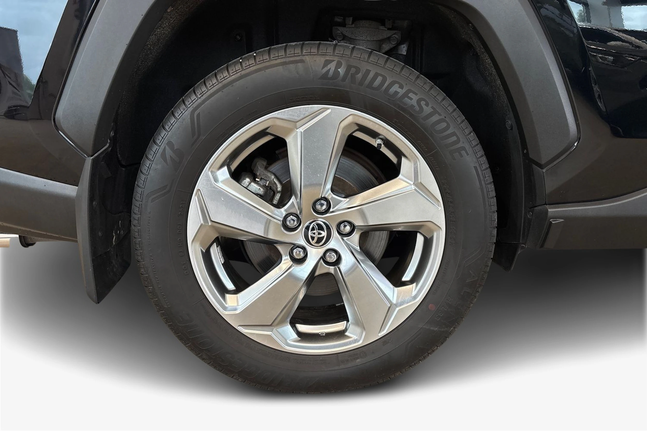 musta Toyota RAV4 2022 kuva 9.