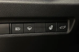 musta Toyota RAV4 2022 kuva 19.