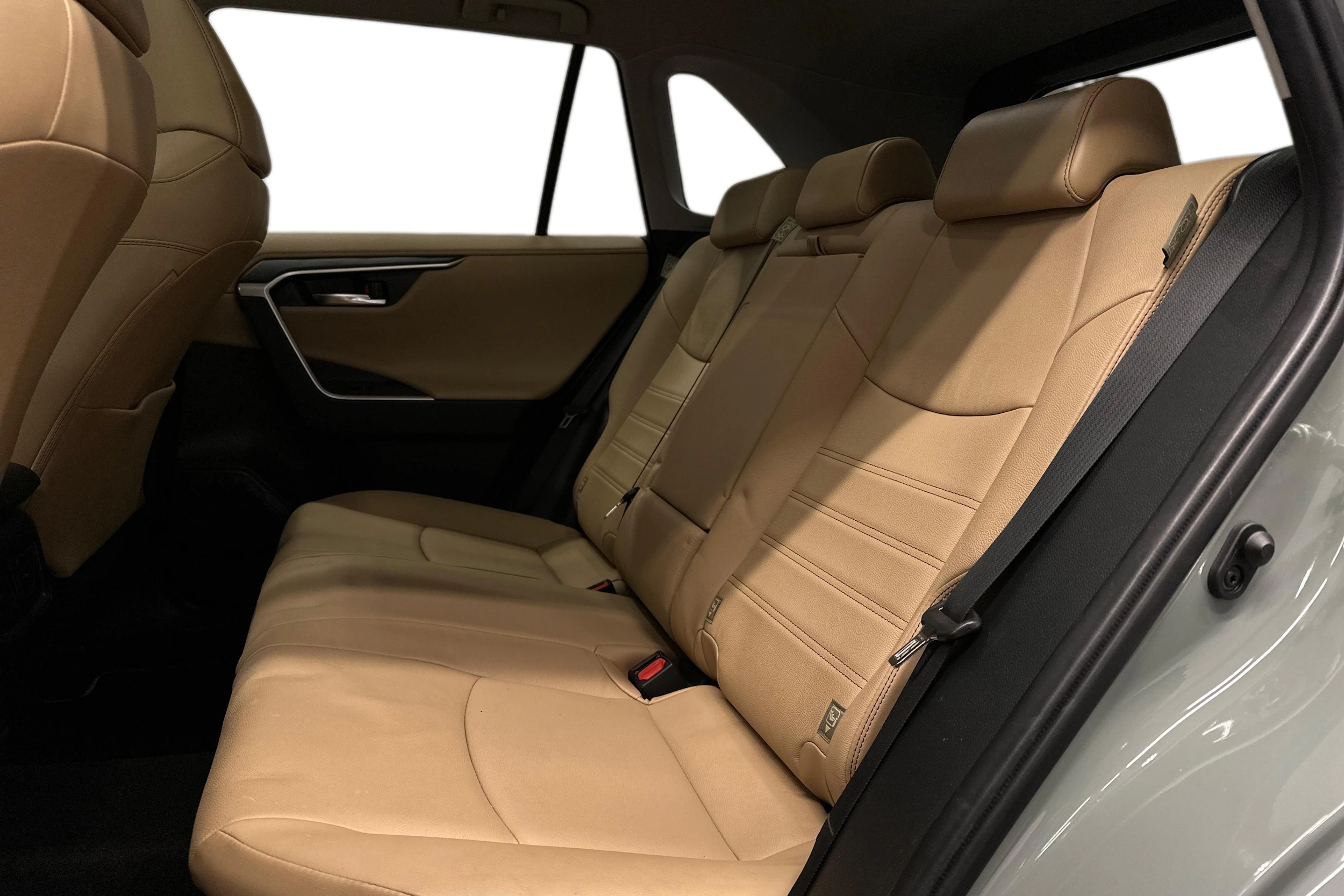 harmaa Toyota RAV4 2022 kuva 11.