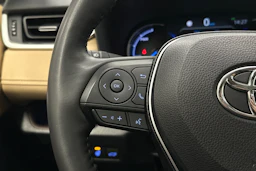 harmaa Toyota RAV4 2022 kuva 21.