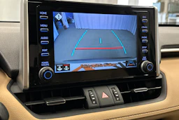 harmaa Toyota RAV4 2022 kuva 27.