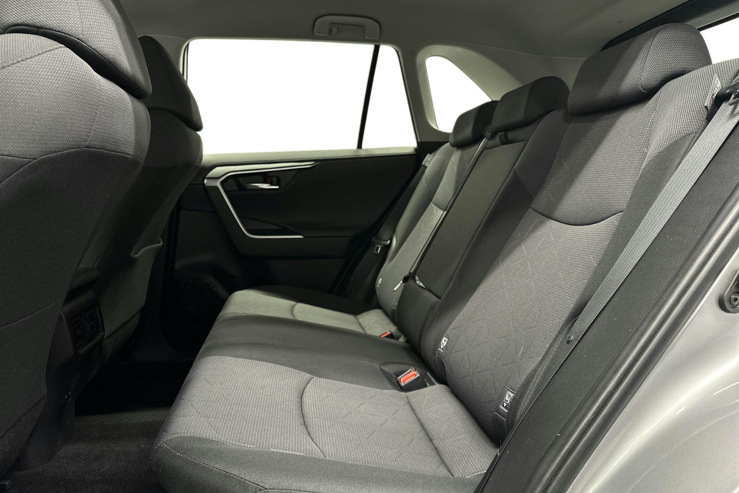 hopea Toyota RAV4 2022 kuva 8.