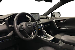harmaa Toyota RAV4 2022 kuva 6.