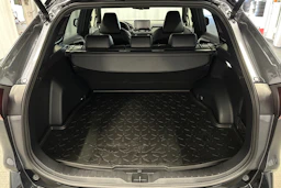 harmaa Toyota RAV4 2022 kuva 11.