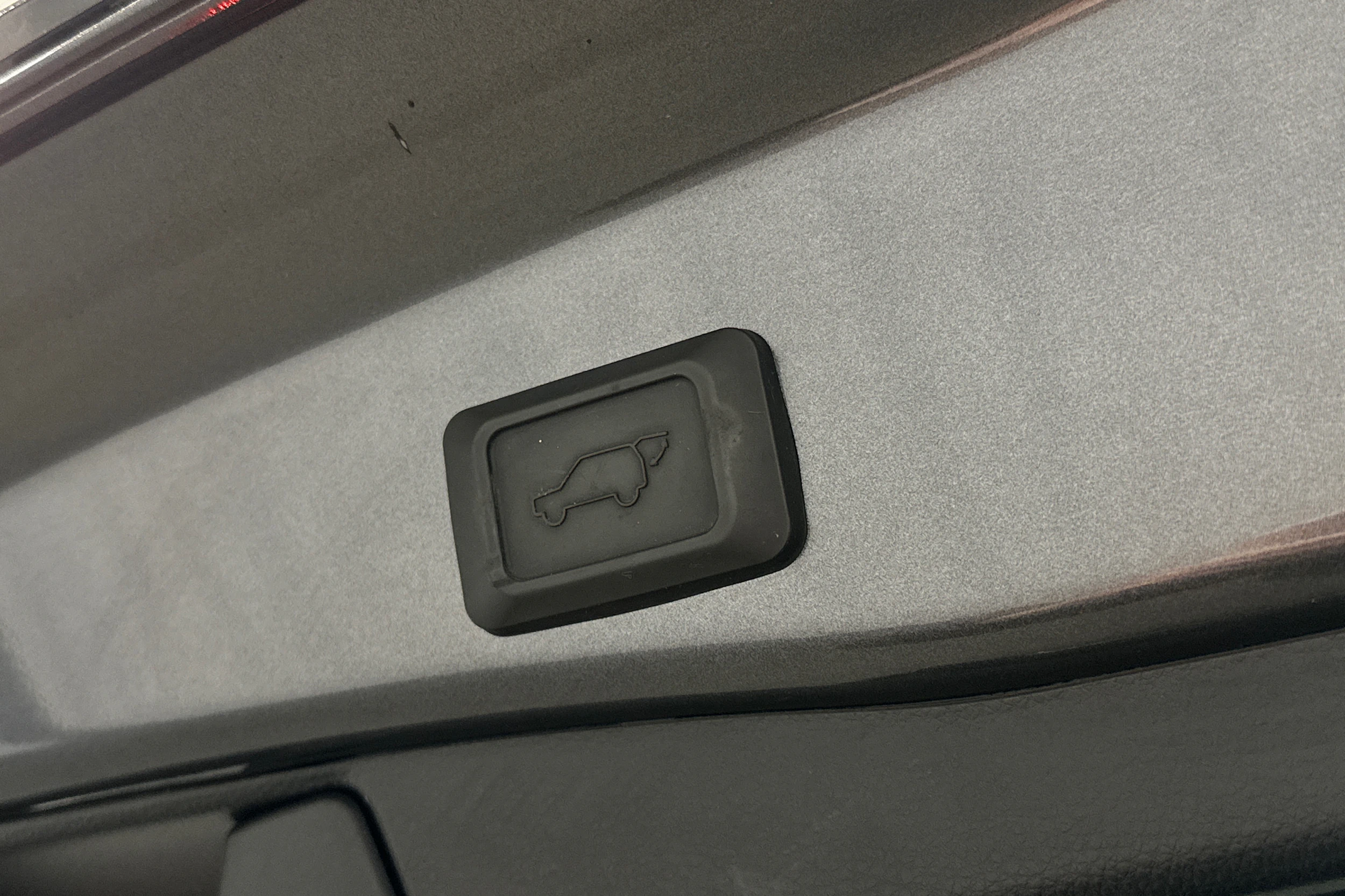 harmaa Toyota RAV4 2022 kuva 12.