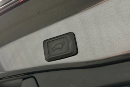 harmaa Toyota RAV4 2022 kuva 12.