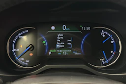 harmaa Toyota RAV4 2022 kuva 18.