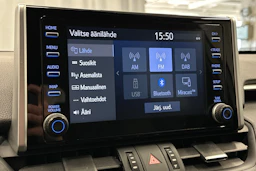 harmaa Toyota RAV4 2022 kuva 19.