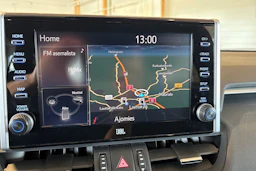 Harmaa Toyota RAV4 2022 kuva 19.