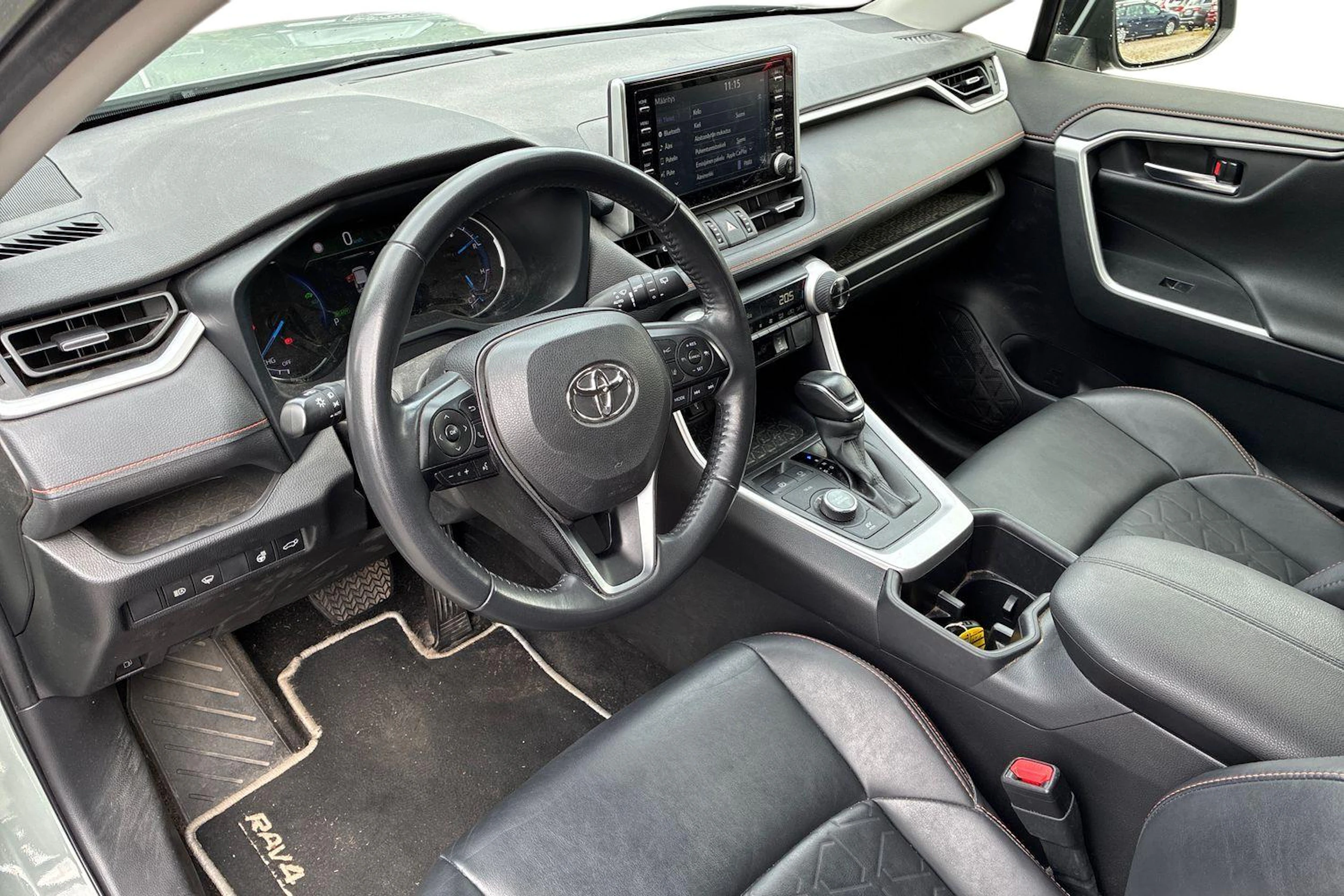 vihreä Toyota RAV4 2022 kuva 3.
