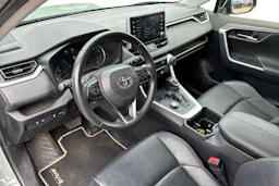 vihreä Toyota RAV4 2022 kuva 3.