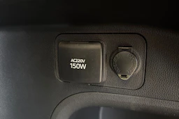 Sininen Toyota RAV4 2022 kuva 17.