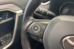 Sininen Toyota RAV4 2022 kuva 36.