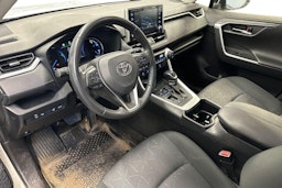 valkoinen Toyota RAV4 2022 kuva 3.