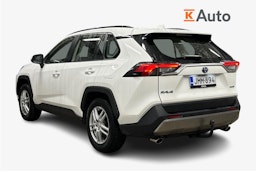 valkoinen Toyota RAV4 2022 kuva 2.