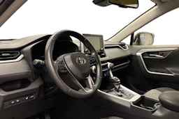 valkoinen Toyota RAV4 2022 kuva 3.