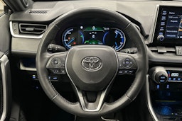 harmaa Toyota RAV4 2022 kuva 20.