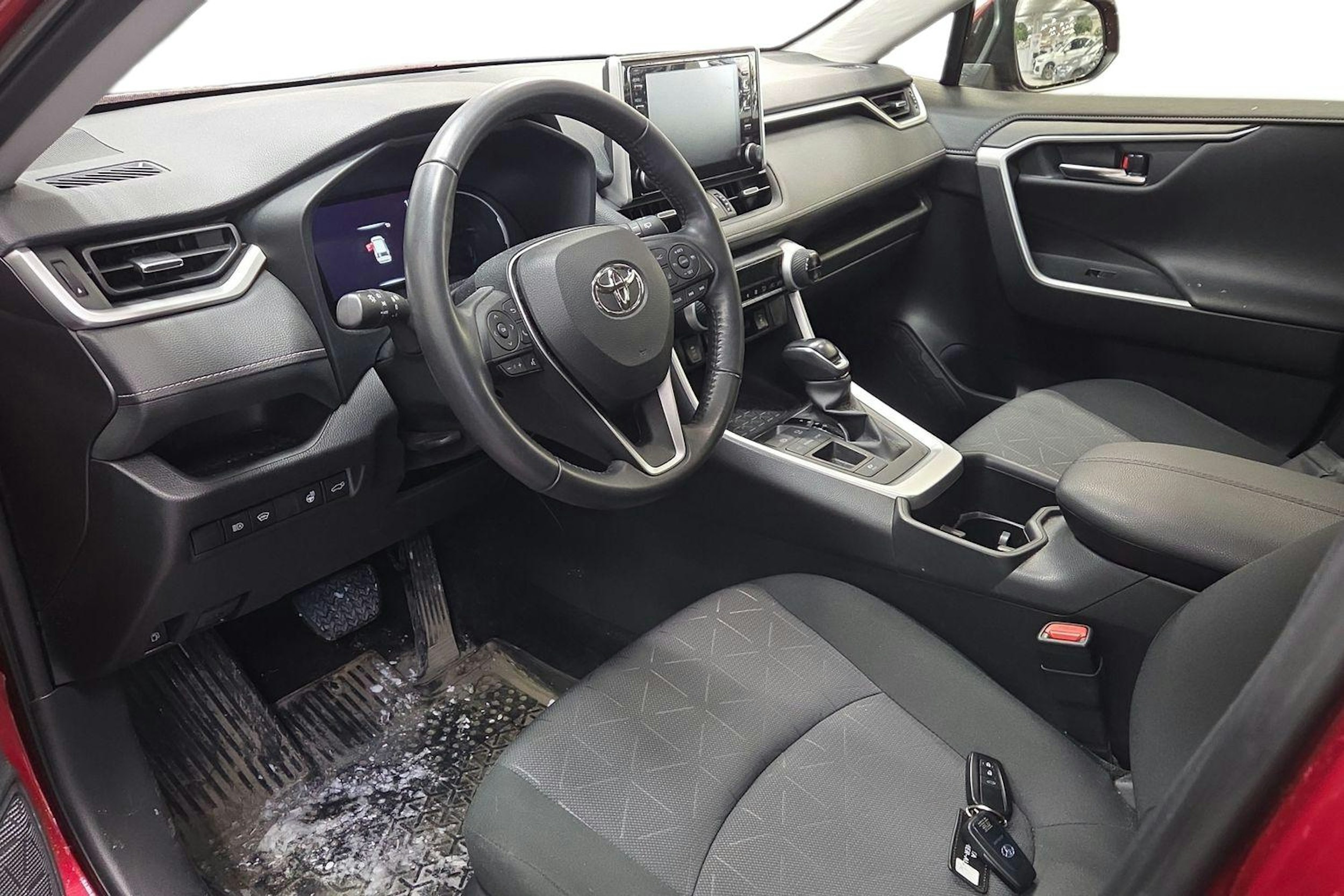 met. punainen Toyota RAV4 2022 kuva 3.