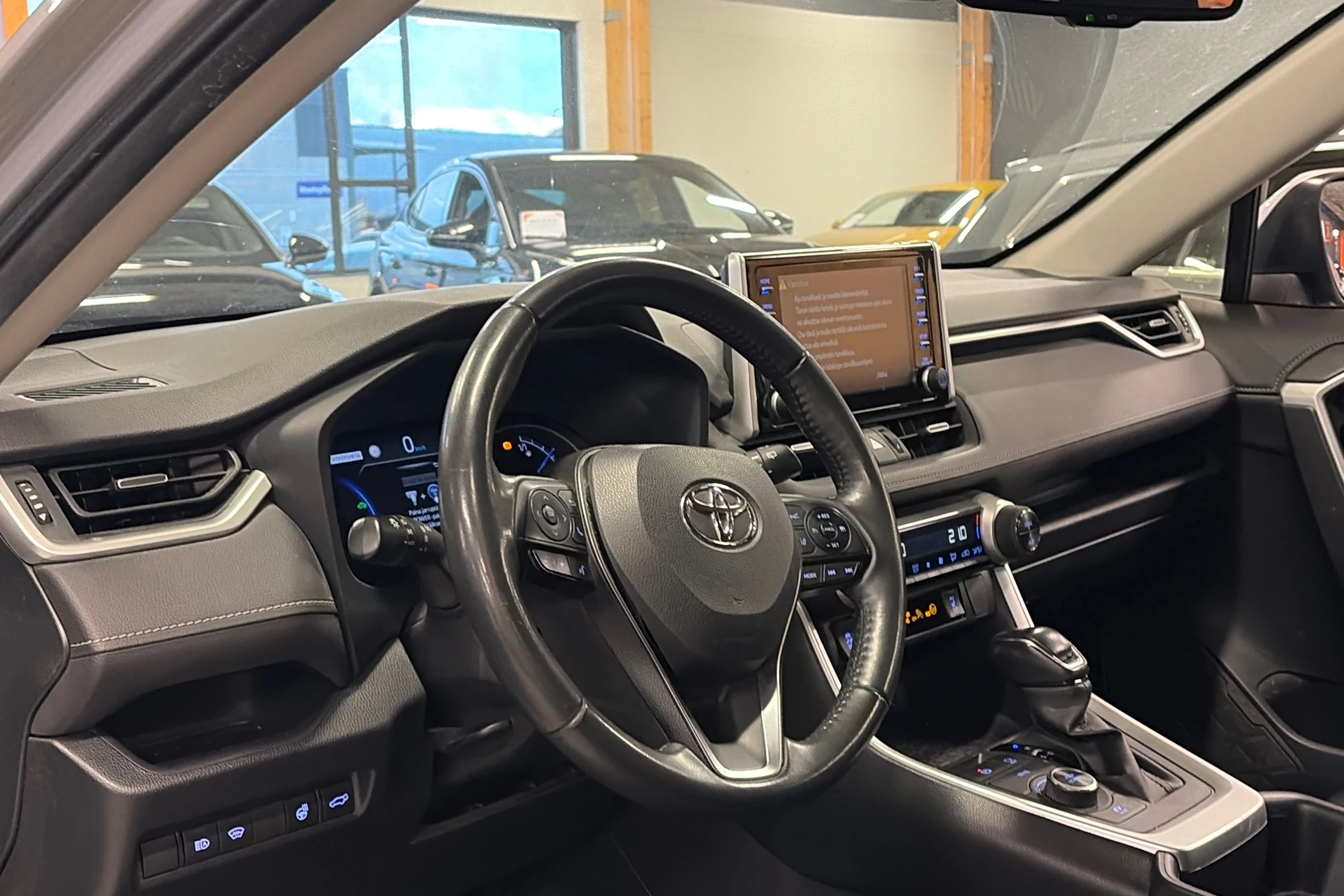 hopea Toyota RAV4 2022 kuva 4.
