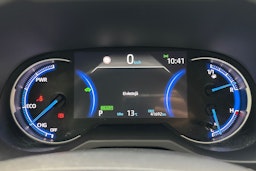 valkoinen Toyota RAV4 2022 kuva 20.