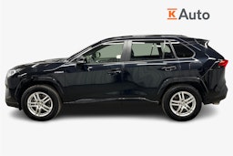 musta Toyota RAV4 2022 kuva 6.