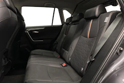 harmaa Toyota RAV4 2023 kuva 11.