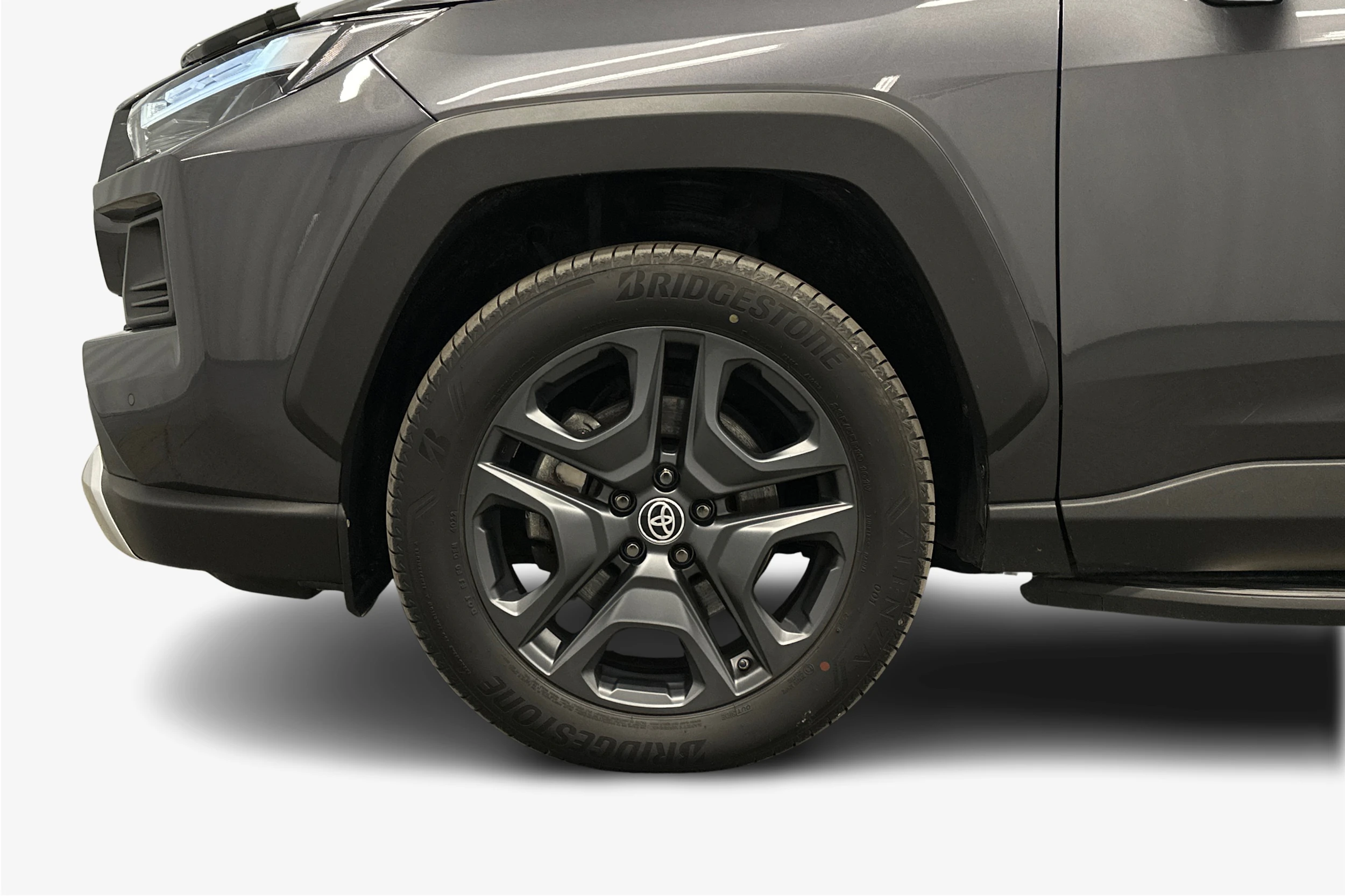 harmaa Toyota RAV4 2023 kuva 12.