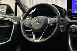 harmaa Toyota RAV4 2023 kuva 20.