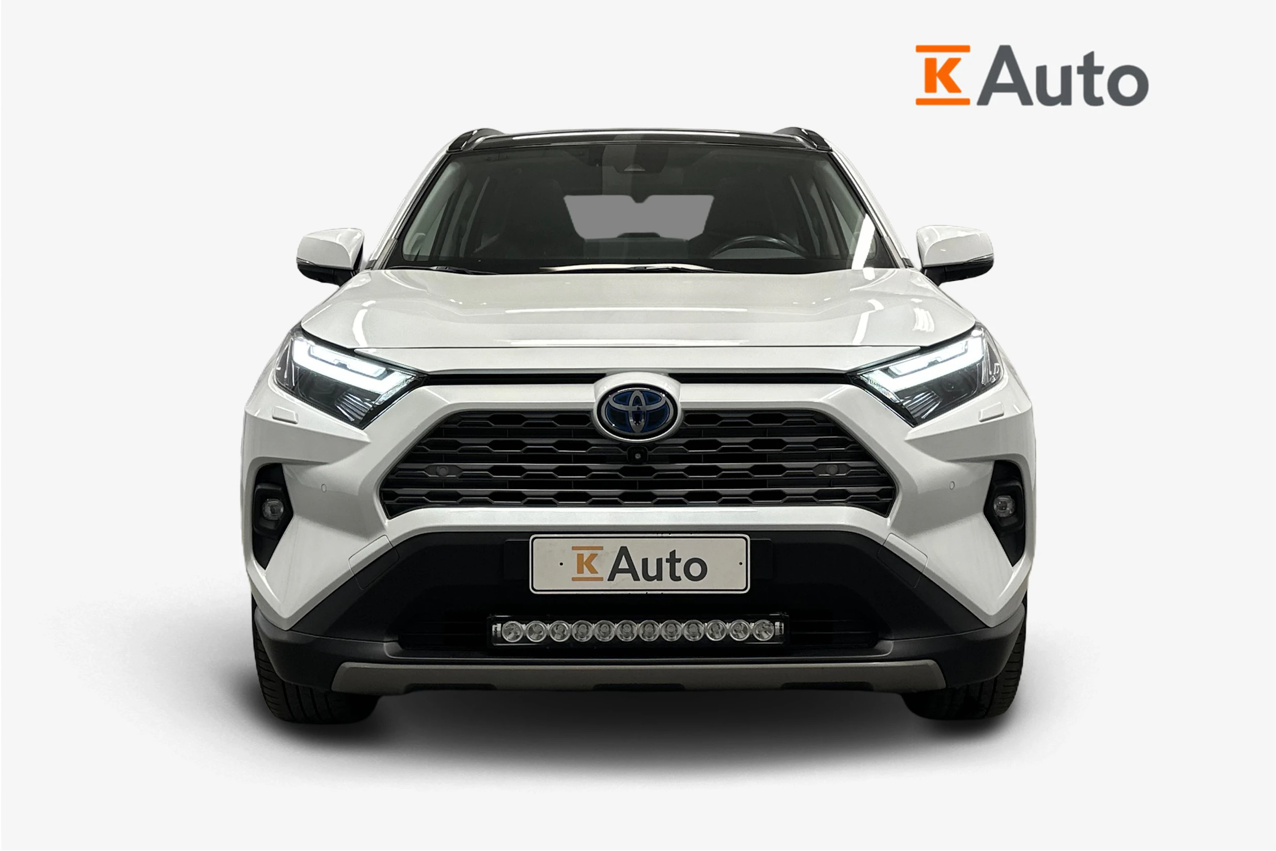 valkoinen Toyota RAV4 2023 kuva 5.