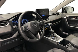 harmaa Toyota RAV4 2023 kuva 8.