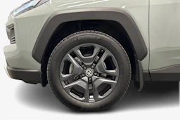 harmaa Toyota RAV4 2023 kuva 12.