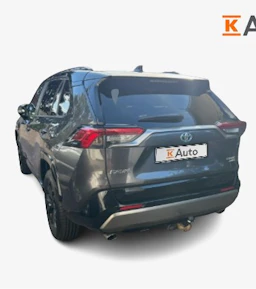 harmaa Toyota RAV4 2023 kuva 2.