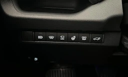 vihreä Toyota RAV4 2023 kuva 7.