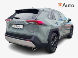 vihreä Toyota RAV4 2023 kuva 2.