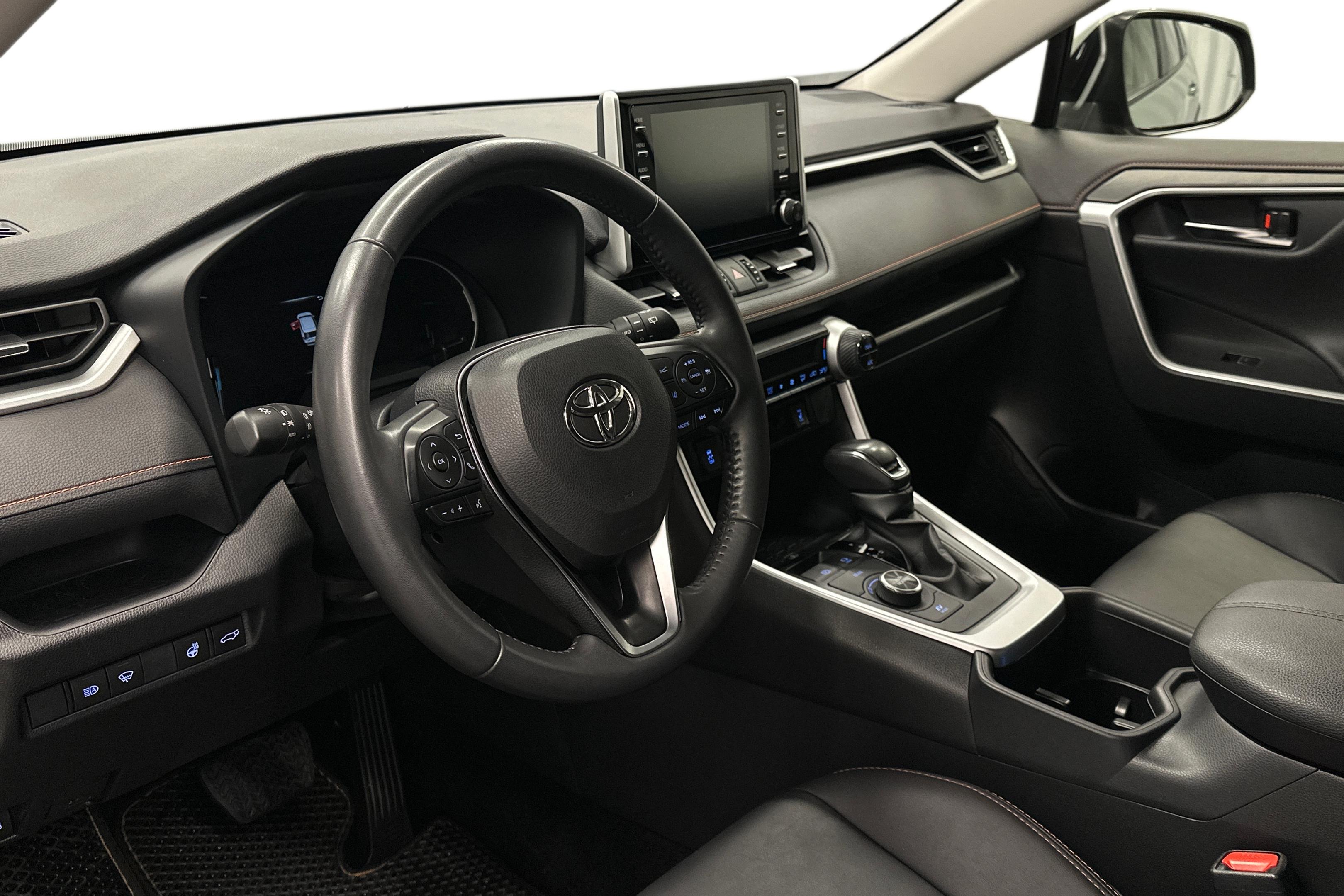 Toyota RAV4 2023, kuva 6/24