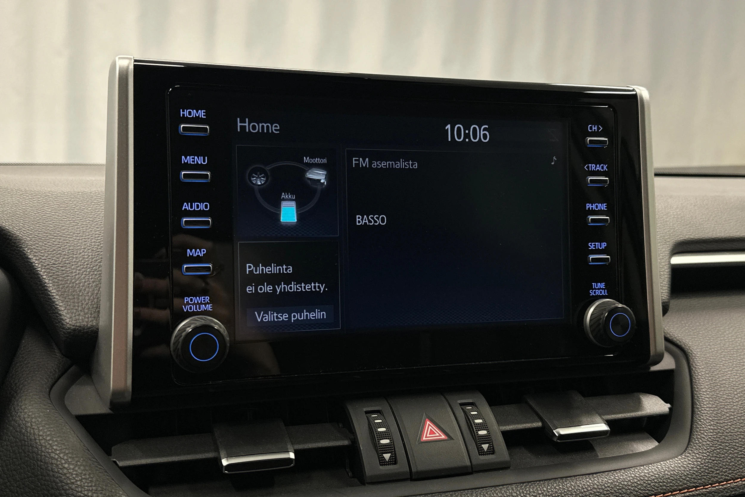 vihreä Toyota RAV4 2023 kuva 16.