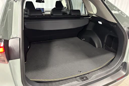 vihreä Toyota RAV4 2023 kuva 23.
