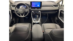 valkoinen Toyota RAV4 2023 kuva 3.